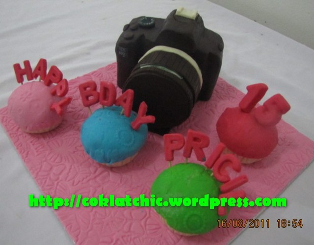 Cake Canon EOS 600 D