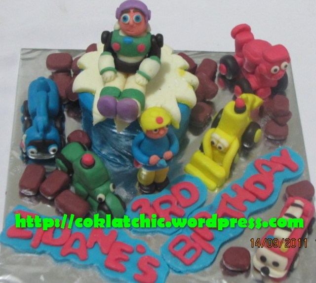 Miniature cake toy story dan bob the builder